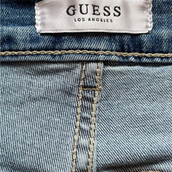 NWT Guess Distressed Cut Off Jean Shorts Size 28 - Picture 6 of 6